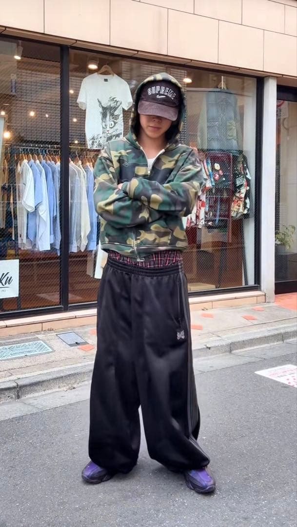 IDA sply x future archive popup限定　hoodie