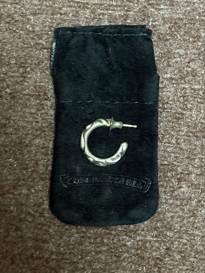 Chrom hearts スクロールフープピアス