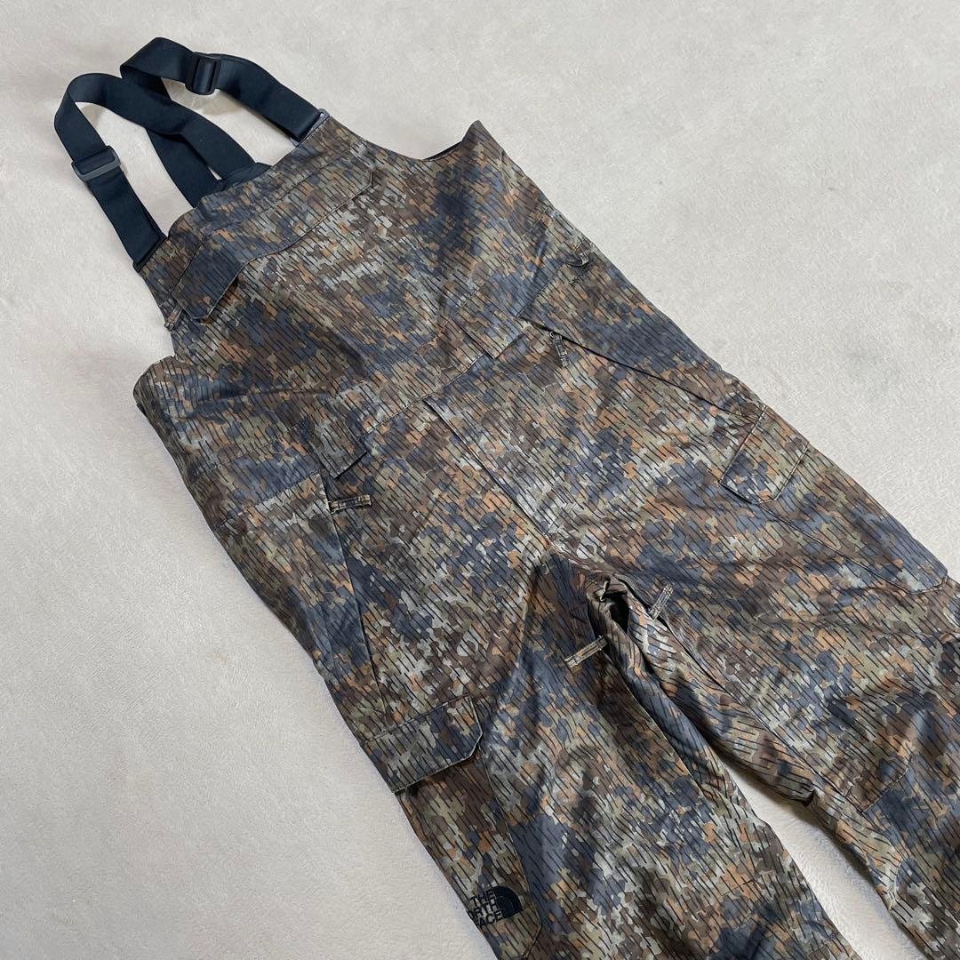 超美品　未使用級　☆THE NORTH FACE ビブパンツ　カモフラ